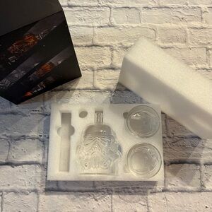 Star Wars Stormtrooper whiskey bottle + whiskey glasses (3 piece set)